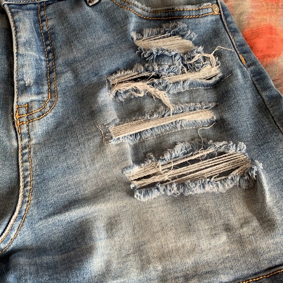 Indigo Rein High-Wasted Jean Shorts. - Picture 5 of 6